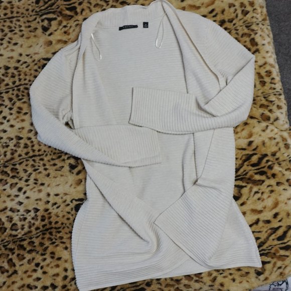 Cyrus open cardigan like new - Picture 6 of 6